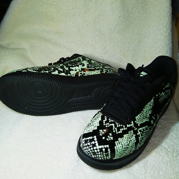 Nike Air Force 1 Foamposite Snake Skin Patern Patent Leather Sneakers - Picture 5 of 5